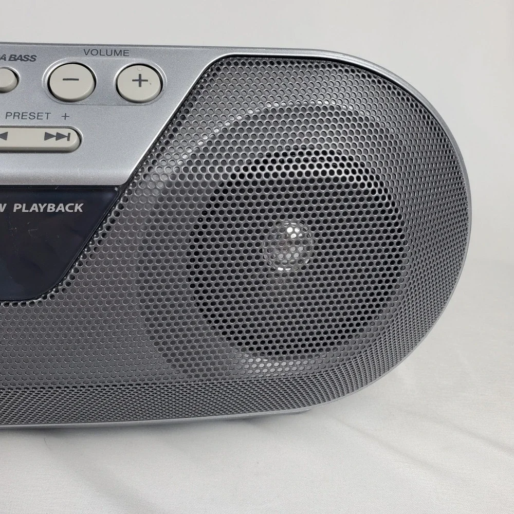 Sony Boombox CFD-S05 CD Cassette AM FM Radio, AUX, CD-R/RW Stereo TESTED